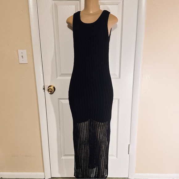 Volcom Fishnet Sweater Midi Dress
Black S - Picture 5 of 12